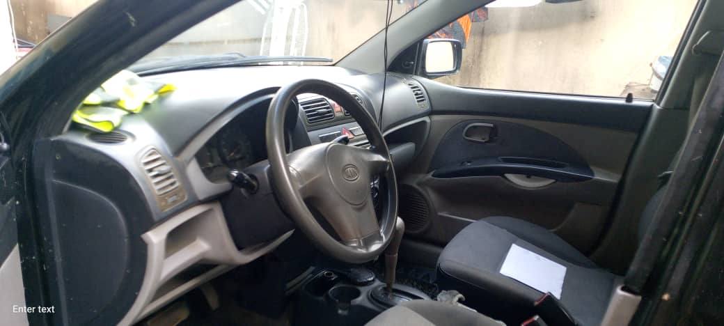 A picture of kia picanto for sell