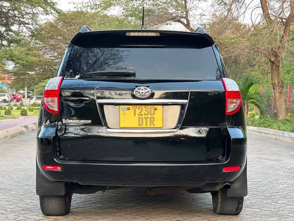 A picture of TOYOTA VANGUARD