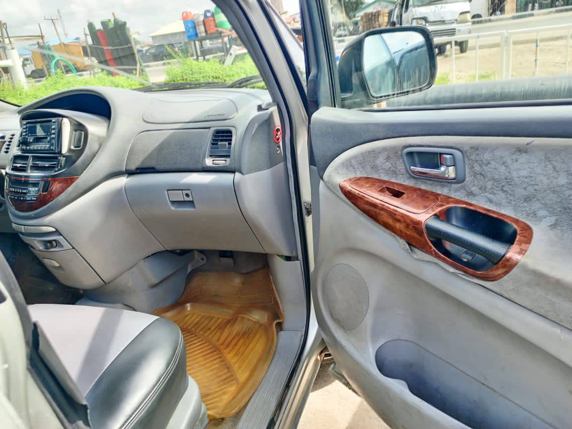 A picture of Toyota previa