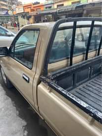 A picture of Toyota Hilux 1995