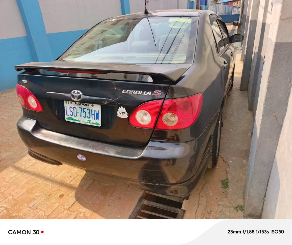 A picture of Toyota Corolla sports 2005