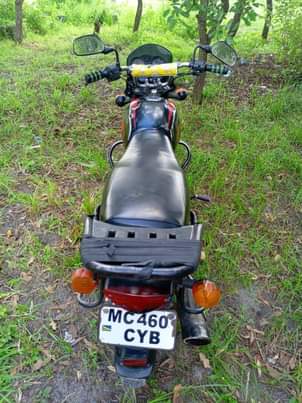 A picture of Boxer X 125