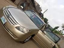 A picture of Toyota Avalon 2008