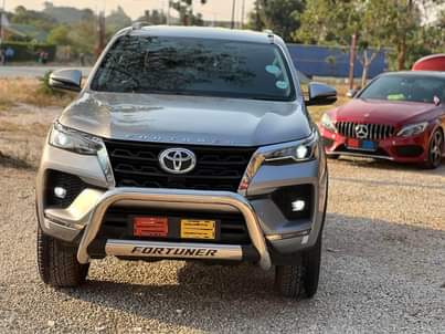 used toyota fortuner
