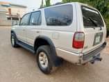 A picture of TOYOTA FORERUNNER