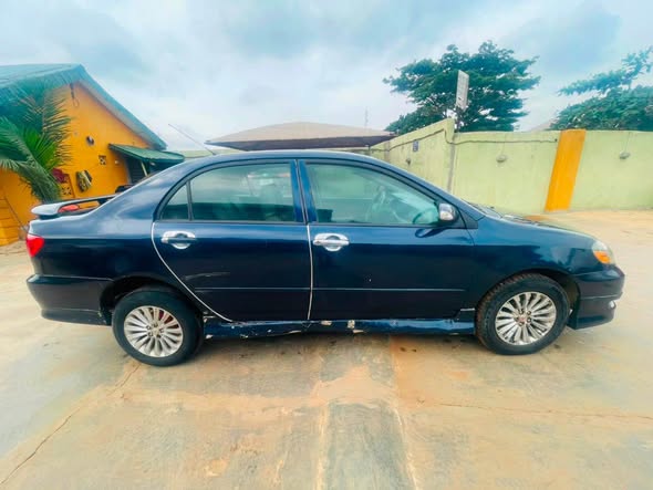 A picture of Toyota Corolla 06