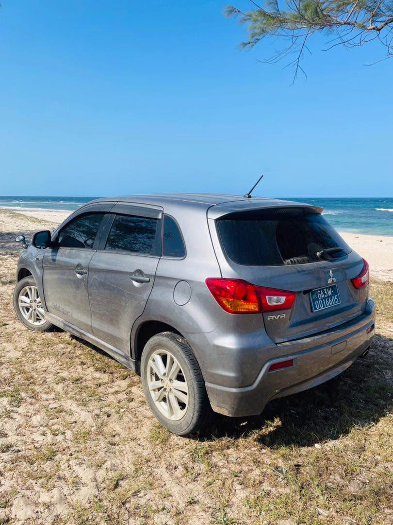 A picture of Mitsubishi RVR 2011