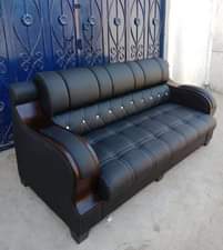A picture of Sofa set