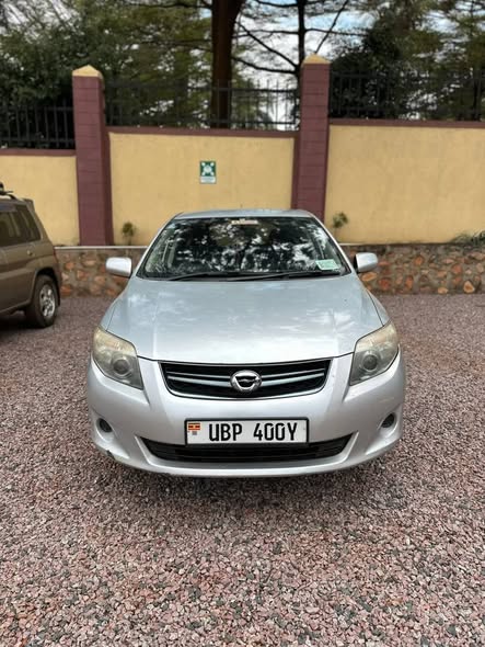 toyota fielder