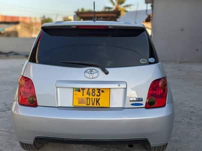 A picture of TOYOTA IST