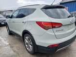 A picture of 2016 MODEL HYUNDAI SANTAFE Engine very silent Gear super sharp