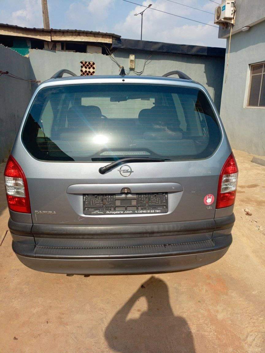 A picture of Opel Zafira