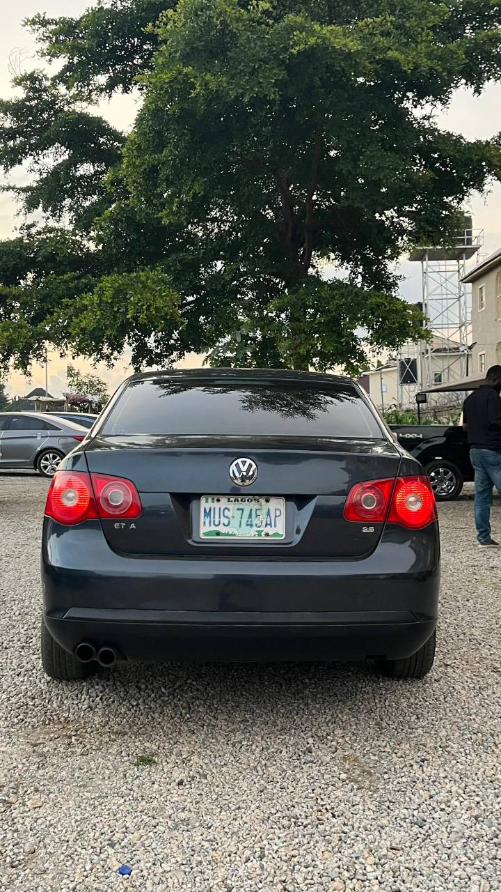 A picture of CLEAN 2008 VW JETTA