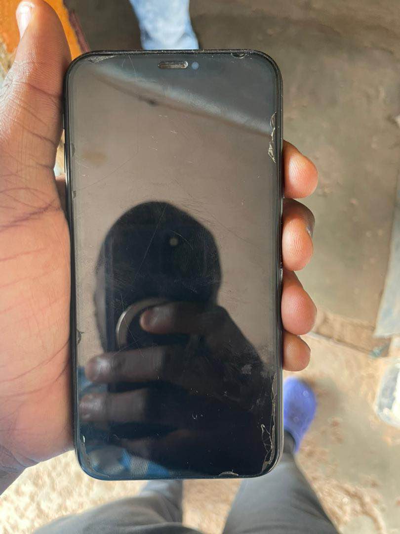 A picture of iPhone XR