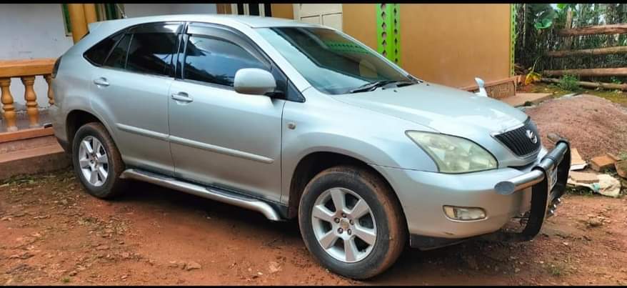 A picture of Toyota Harrier