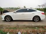 A picture of Clean HYUNDAI AZERA 2017 model 5 7m net price Neatly