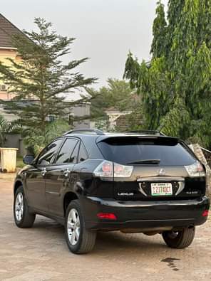 A picture of Super sound first body 2006 RX330 with 4brand new tyres