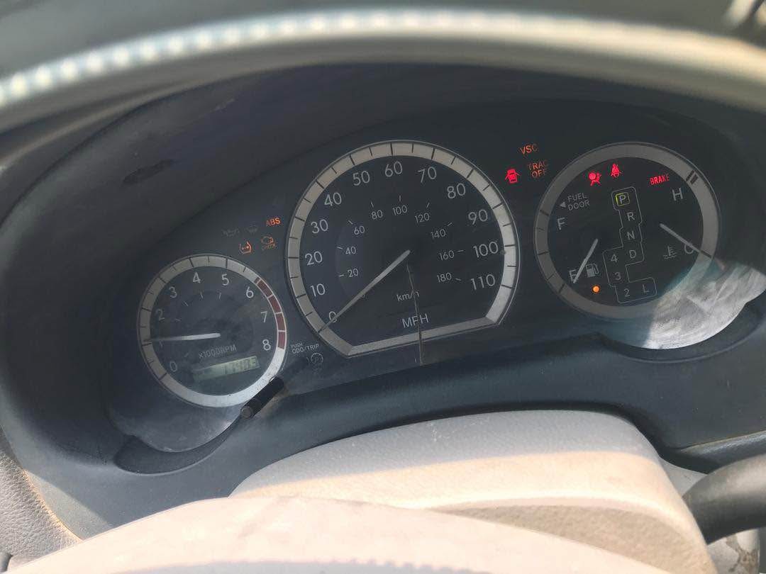 A picture of Toyota sienna