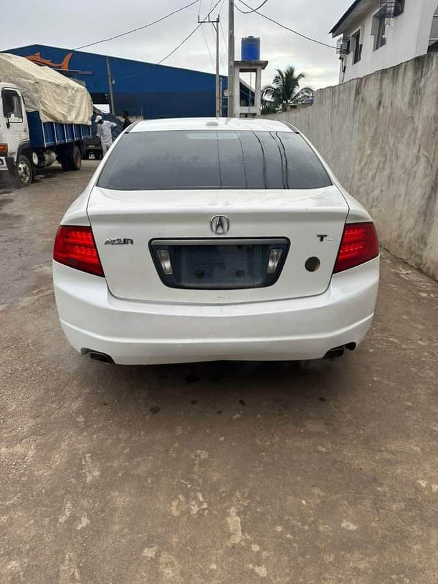 A picture of Acura TL