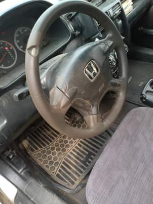 A picture of Honda CR V 2004 model