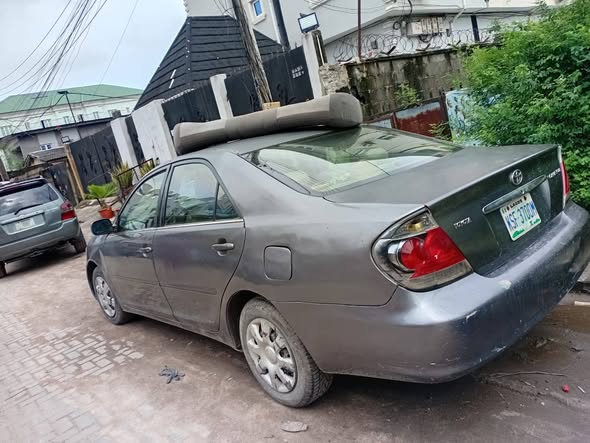 A picture of 2005 Toyota Camry