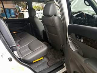 A picture of TOYOTA PRADO... MODEL 2009....ON SALE NOW.... PETROL STATION....... I WANT