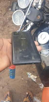 A picture of infinix smart6