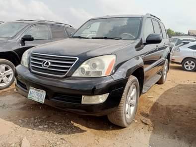 A picture of For sale Slightly used 2006 Lexus GX470 Full option With