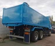 A picture of MITSUBISHI FUSO GREAT