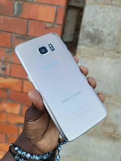 A picture of S7EDGE SAMSUNG GALAXY