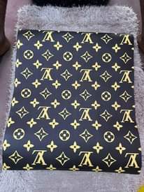 A picture of PAMBA UKUTA KWA WALPAPERS