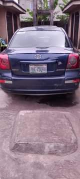 A picture of Toyota Avensis engine and gear is perfect. Only A c