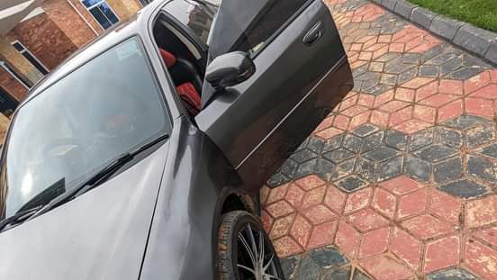 A picture of Subaru legacy saloon 2005