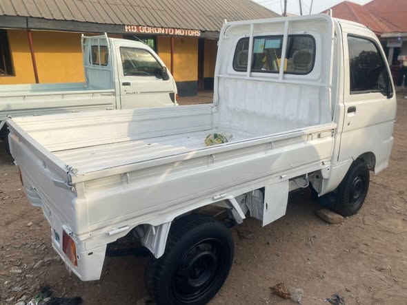 A picture of 2006 Hijet pickup hijet pickup