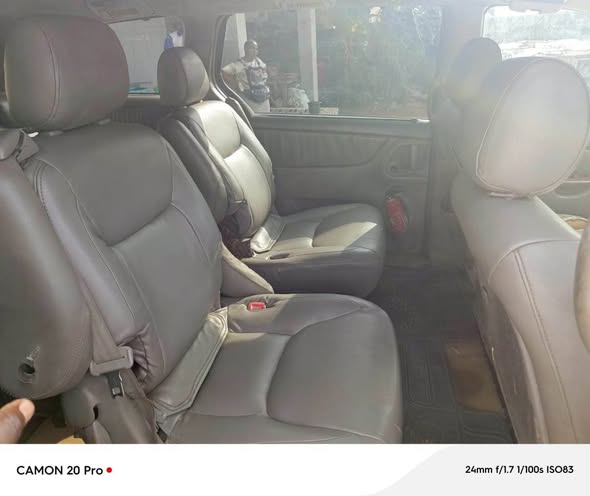 A picture of AWOOF DEAL TOYOTA SIENNA FIRST BODY Hot distress sale owner