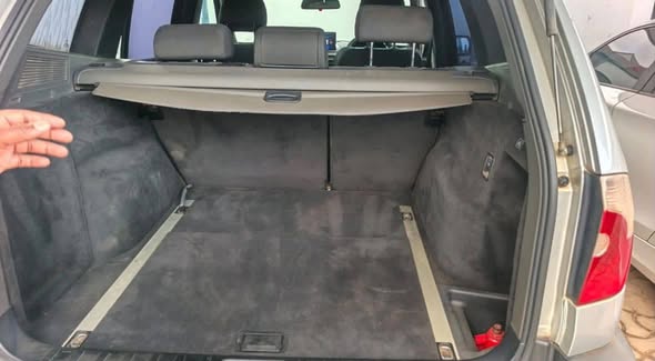 A picture of BMW X3 DV Inalengeshwa inalengesha Cc 1990 Petrol 2005 Price