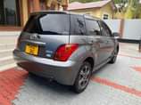 A picture of TOYOTA IST