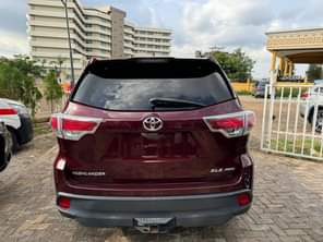 A picture of 2015 Toyota Highlander XLE foreign 38M ABUJA DEAL 08132662602