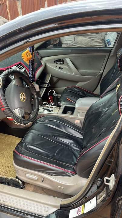 A picture of 2008 Toyota camry super neat