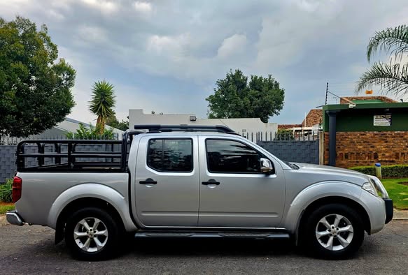 used nissan navara