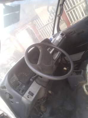 A picture of TOYOTA HIACE COMMUTER BUS . Going for 1.5m Buyer settles