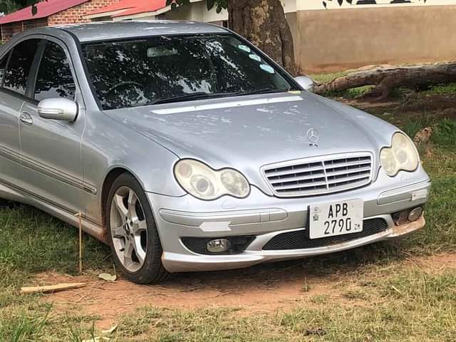 mercedes benz c200