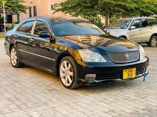 A picture of Toyota Crown