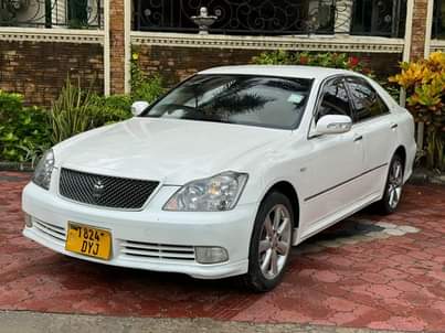 A picture of TOYOTA CROWN BEI MILIONI 14