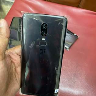 A picture of 0763058568 NIPIGIE OFFICE DAR K KOO PATA SIMU ZA ONEPLUS