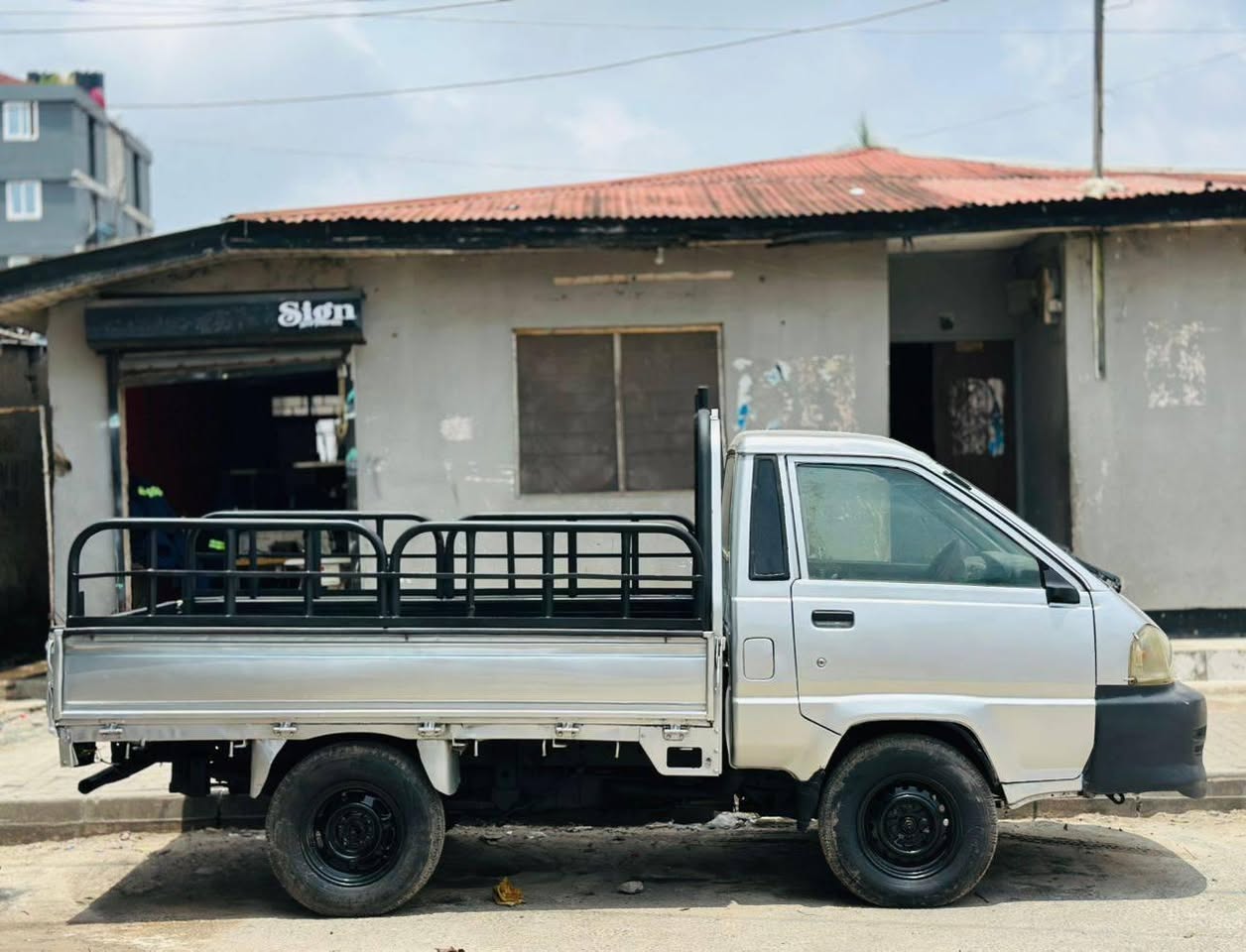 A picture of TOWNACE 0620356906