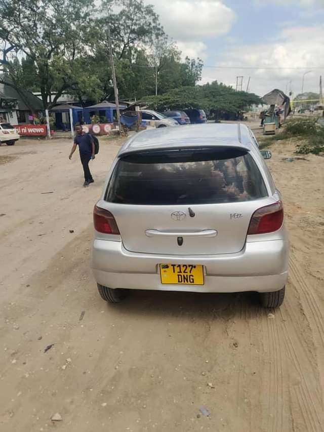 A picture of Vitz old
