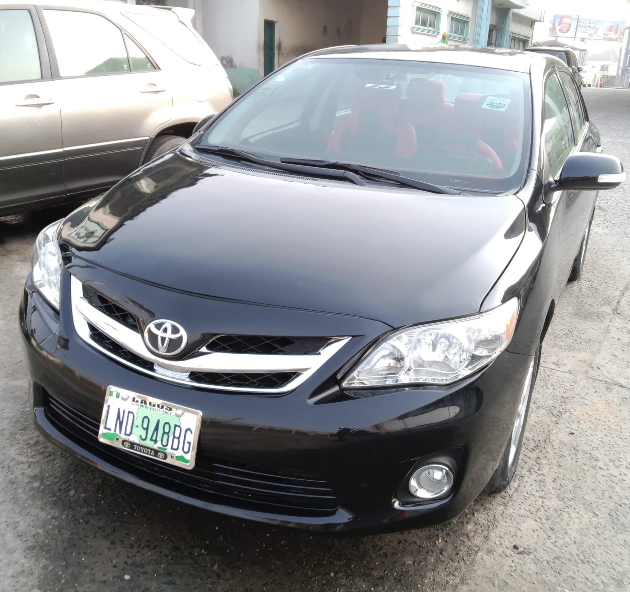 A picture of Toyota Corolla 2012 with Keyless ignition