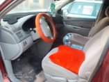 A picture of Toyota sienna