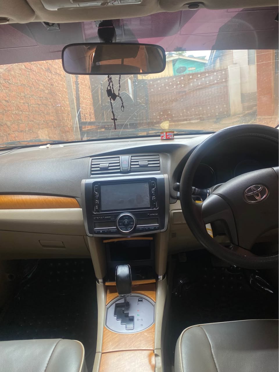 A picture of Premio 2008 model in good condition Button to start